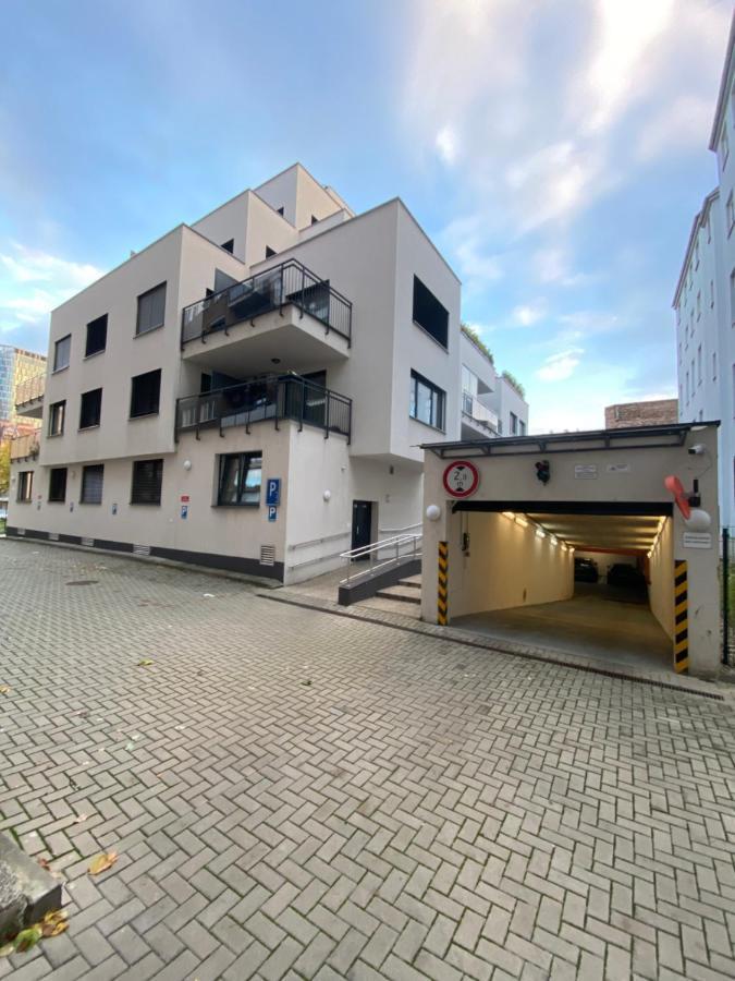 The Elite Suite II Downtown Ac & Garage Parking Bratislava Exterior foto